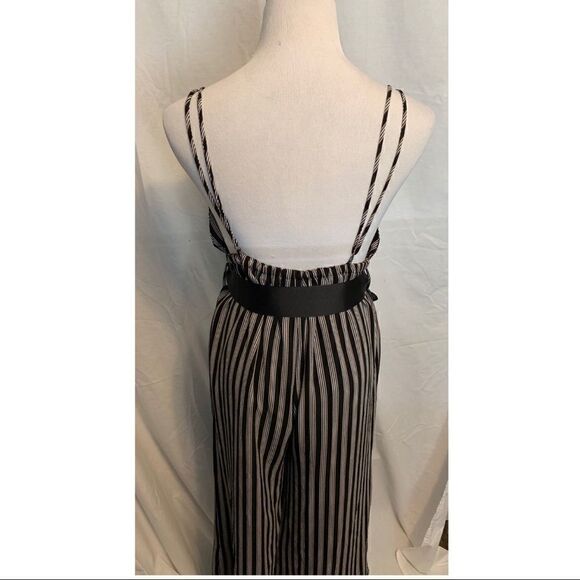 Hayden Black and White Striped Jumpsuit Sz M - Picture 3 of 7